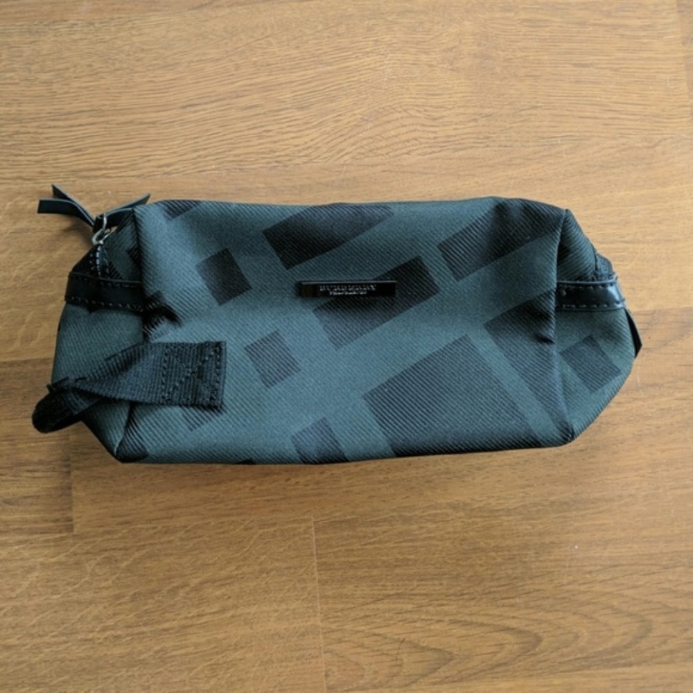 Burberry travel pouch